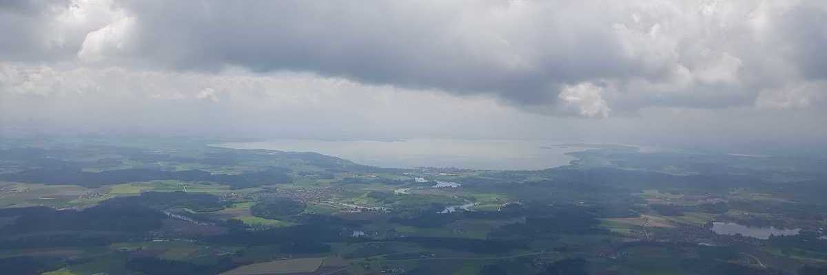 Flugwegposition um 10:35:23: Aufgenommen in der Nähe von Traunstein, Deutschland in 1317 Meter
